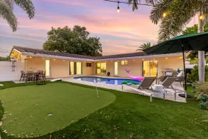 Vibrant Paradise Retreat | *2.9 Miles to Beach* - Image 3