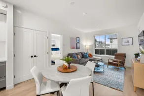 Luxury White Rock 2BR | King Bed | Sleeps 6 - Image 5