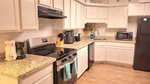 2 Bedroom Bayside Condo - 5 min to Beach Access - Image 3
