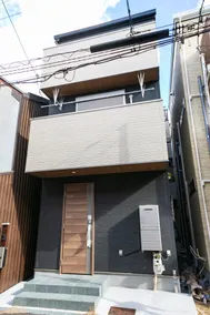Newly built house for up to 10 Super convenient for sightseeing in Osaka, with excellent access to Namba & Umeda, 3-minute walk to the nearest station - Image 2