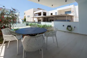 Marina Bay Apartment - Image 3