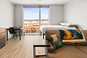 Top Location Studio Apartment + Gym and Netflix - Image 2