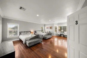 5700SF Family Retreat｜Near Disney｜8B8B w/ 6 Suites - Image 3