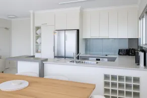 Waterfront Bliss | Maroochy River Rooftop Views - Image 2