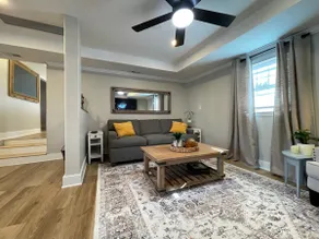Guest House at Tall Tree Manor - Image 4