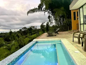 Villa with infinity pool and 180° views of Filandia - Image 2