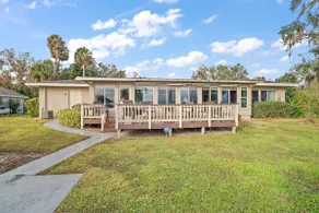 Courtland Waterfront at Tavares - Image 2