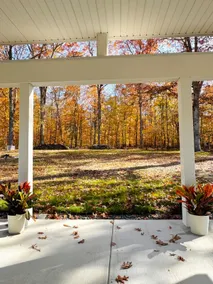 Two bedroom small ranch with beautiful forest view - Image 4