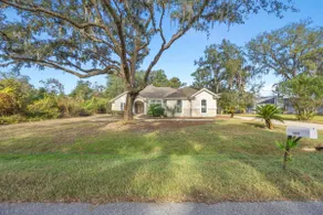 Spacious & Private Retreat in Green Cove Springs! - Image 5