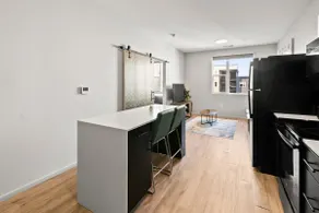 Relax in a Comfy | 1-Bedroom Downtown Apt | Gym - Image 4