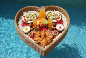 Pool flower - DayBed - Spa - MarbleTub - Sunken LR - Image 5