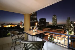 Urban Bliss Abode - Views | Parking | Gym | Pool - Image 2