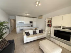 Bamboo Apartment II - Image 4