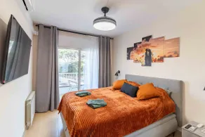 On the beach: new apartments in Lloret - Image 3