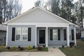 4-BR Haven | 12 Mins to Downtown - Image 2