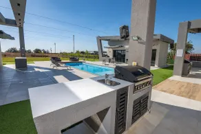Eylim Resort - Suite with shared indoor heated pool - Image 4