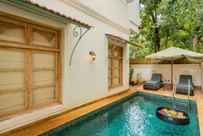 2-BHK Escape W/Pool, Steam Room & Comp breakfast - Image 2