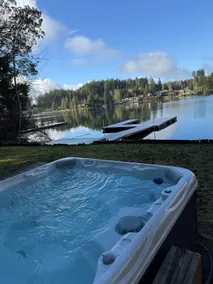 Lake House Getaway | dock, hottub, beach, bunkroom - Image 3