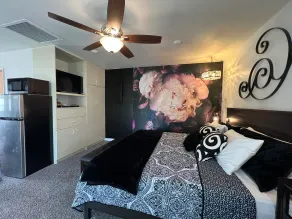 6 miles to Convention Ctr*King Studio*Central PHX - Image 5