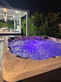 Luxe Oasis with Pool, Hot Tub and Sauna - Image 3