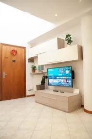 Airbnb: Vacation tactical Entire Apartment+kitchen - Image 3