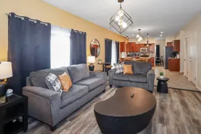 6 BD | 3.5 BA | Deck | 940 Mbps - Image 2