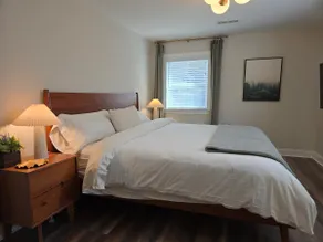 Family+Pet Friendly - 5 mins from Downtown! - Image 4