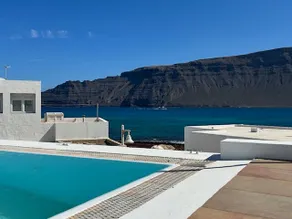 La Casa Abril - Image 2