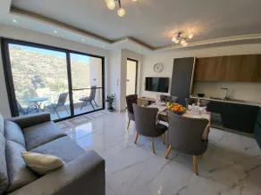 Special Waterfront Apartment - Sea Views Balcony! - Image 2