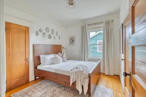 Vintage Portland Home - Steps from Mississippi Ave - Image 3