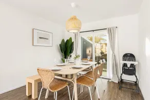 New! Stylish home in heart of Silicon Valley w/BBQ - Image 4