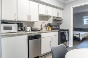 Unique and Quiet | 1BD Apt | Gym - Image 5