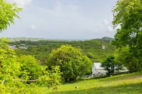 Hilltop Views: City & Sea Escape - Image 4