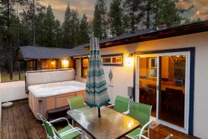 The Art House | Hot Tub | Sleeps 13 - Image 4