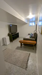 West End Cozy Basement Studio - Image 3