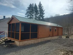 Cabin- Cozy, Quiet, wooded & private Hot Tub - Image 2