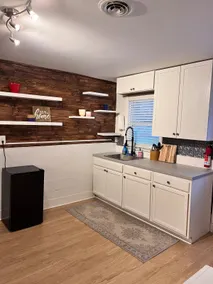 Lovely Lake House Loft - Image 3