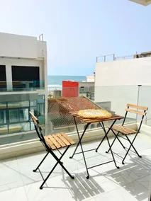 Modern Elegance | Sea View (Wifi+Parking+Clim) - Image 2