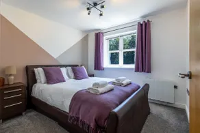 Newly Refurbished | Warwick | Free Parking | Wi-Fi - Image 3