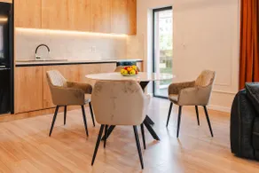 Cozy Dawn Escape | Wi-Fi & Workspace - Image 2