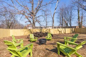 Dream home. Centrally located near DC, parking. - Image 3