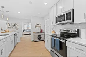 NEW heated POOL -5 min from Siesta, 3/2 House - Image 4