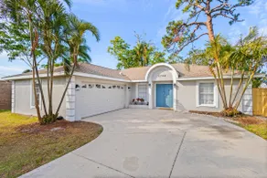 NEW heated POOL -5 min from Siesta, 3/2 House - Image 2