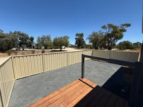 Woomelang Silo Trail Cabin Two Bedroom Qn/Single - Image 3