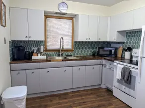 3Bed/1.5Bath Benson Beauty Close to Downtown! - Image 2