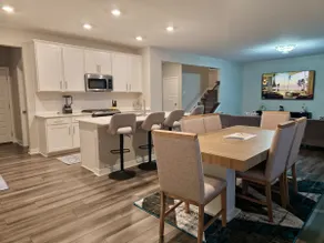 5 bedroom and 4.5 bathroom - Image 5