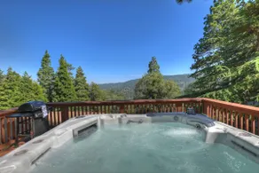 Mountain Breeze Getaway-Hot Tub-Breathtaking View - Image 2