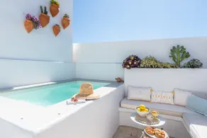 The Pearl of Pueblo ~ Luxury, Pool & Sea Views - Image 2