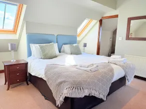Sleeps 14 near Carsington | Hot Tub & Games Room - Image 5