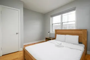 District Deux | Modern 2BR in MTL West - Image 5